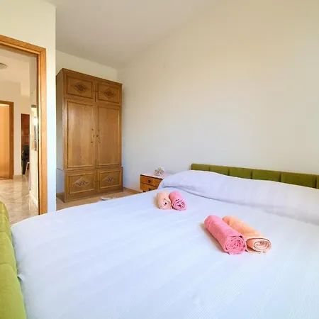Rasopasno Apartment With Terrace And Private Parking Exterior photo