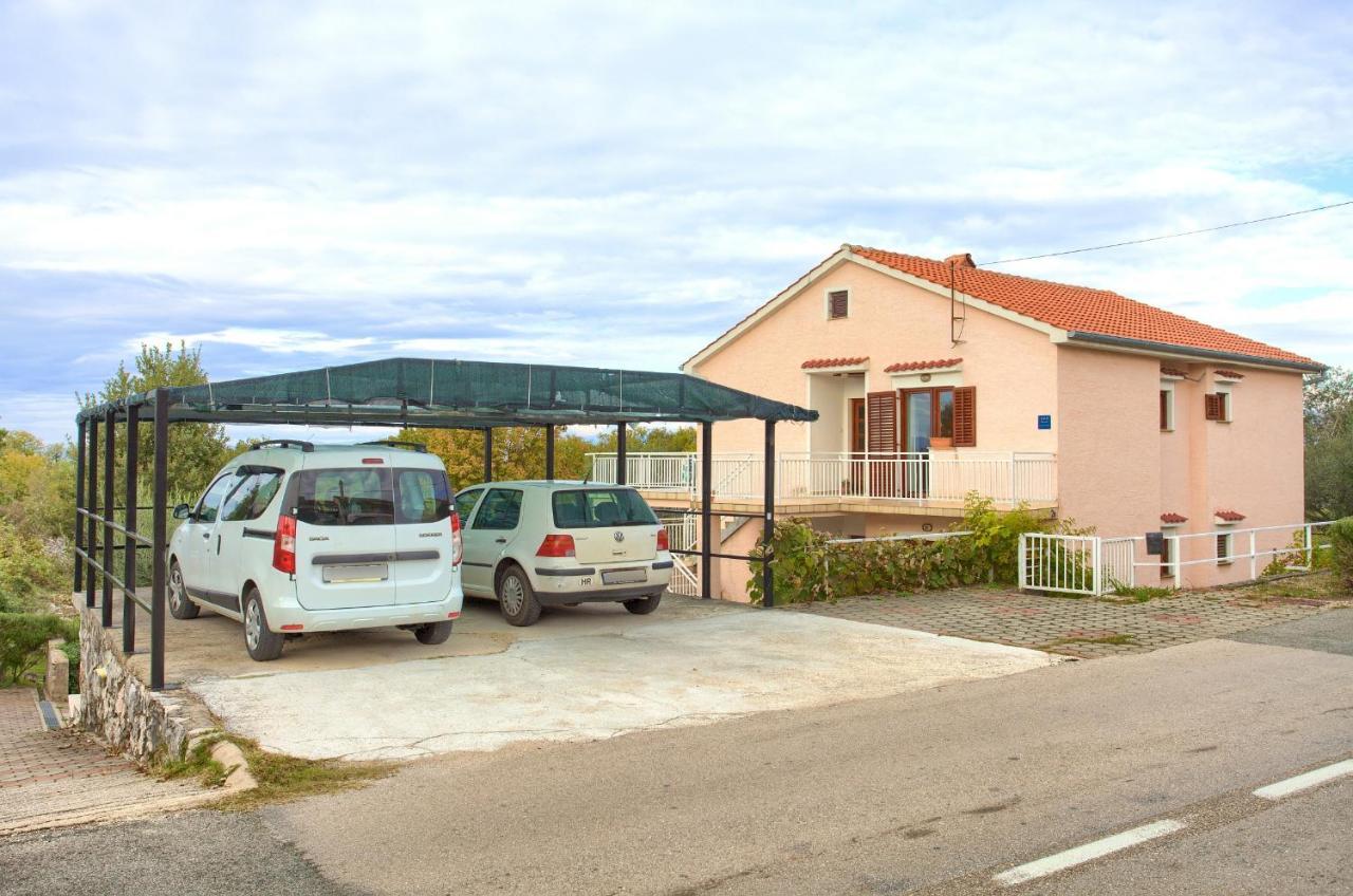 With Terrace And Private Parking Apartment *