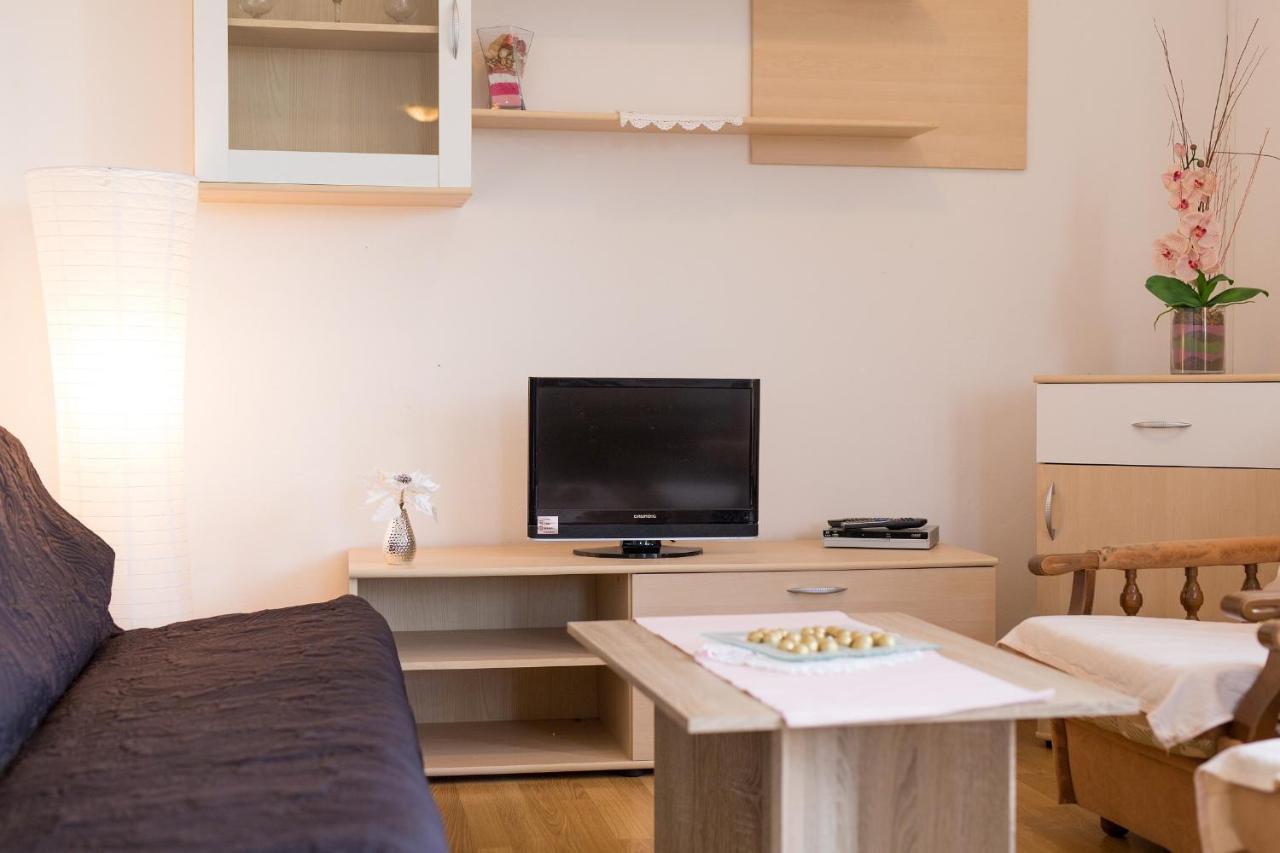 With Terrace And Private Parking Apartment