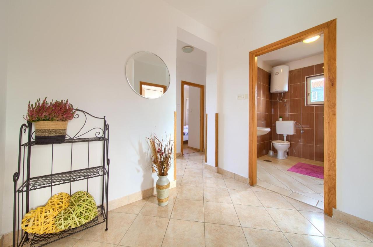 With Terrace And Private Parking Apartment *