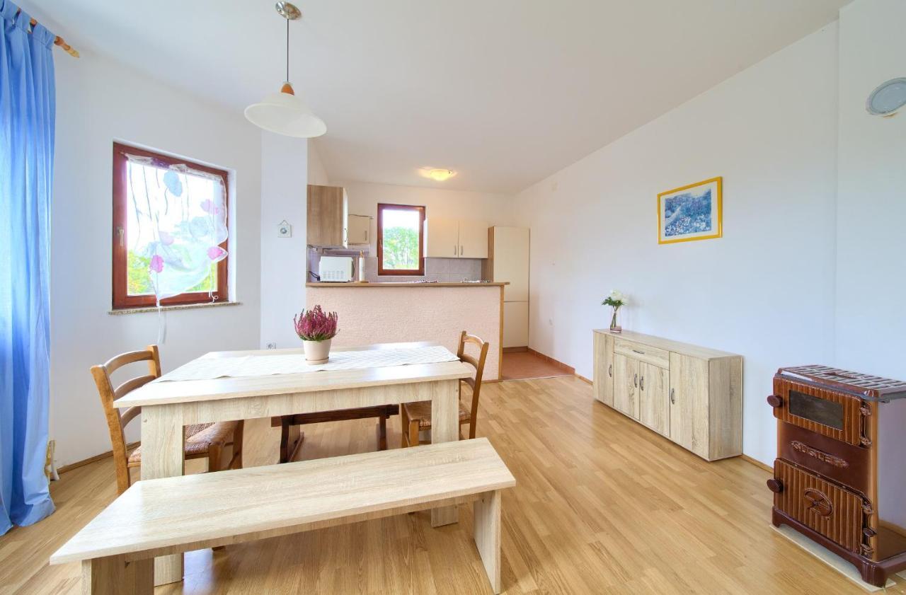 With Terrace And Private Parking Apartment *